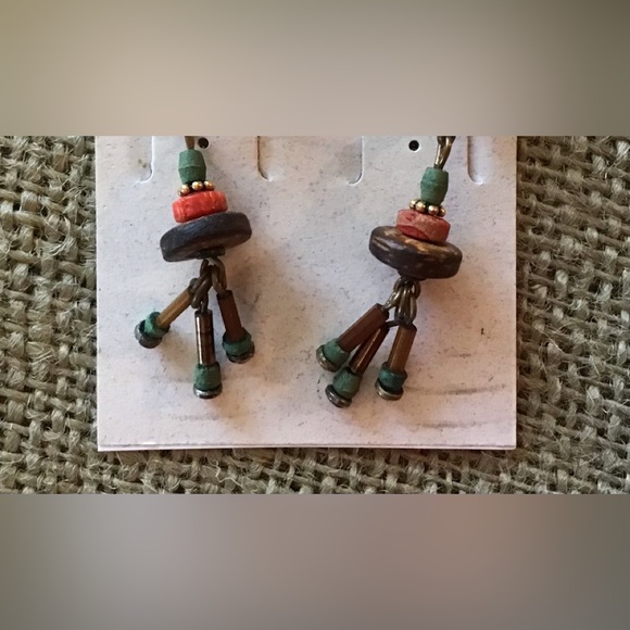 Necklace, bracelet, earring set from Cool Water Jewelry - Picture 2 of 4